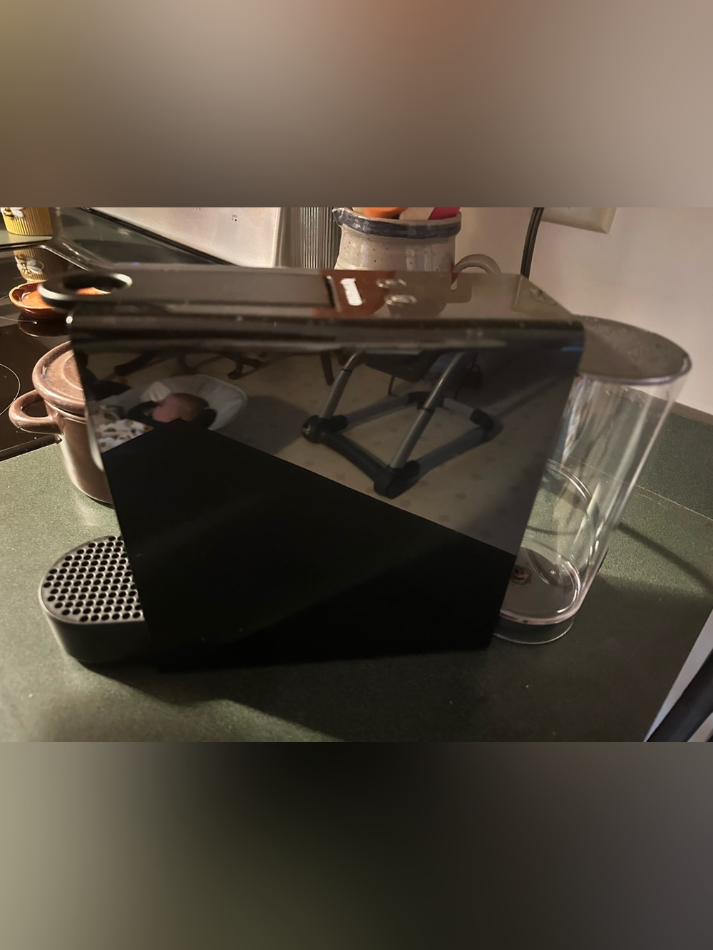 Nespresso Essenza Mini in Black (WITH 20+ AUTHENTIC PODS)